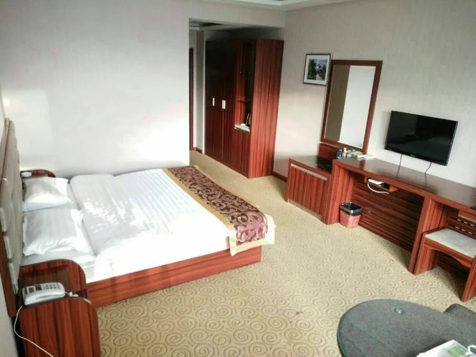 Bedroom, Wanruihe Hotel, Chifeng