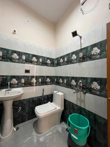 Bathroom, Shivalik View Resort, Dehradun
