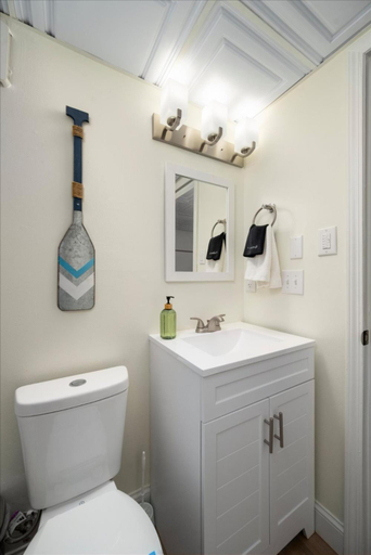 Bathroom 3, The Beachside Co, Oneida