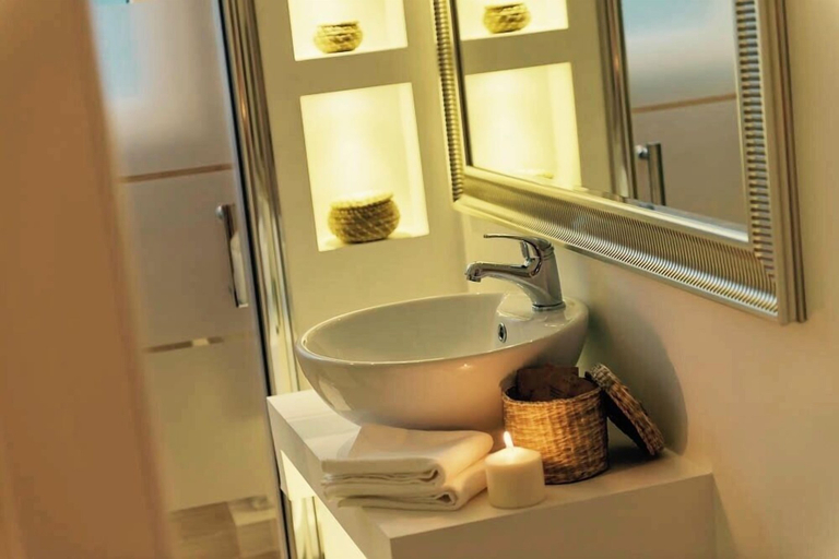 Bathroom 4, Aruna Suites, Rome