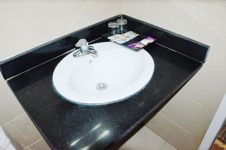 Bathroom 3, Pengzhou Xiaochuan Impression Hotel, Chengdu