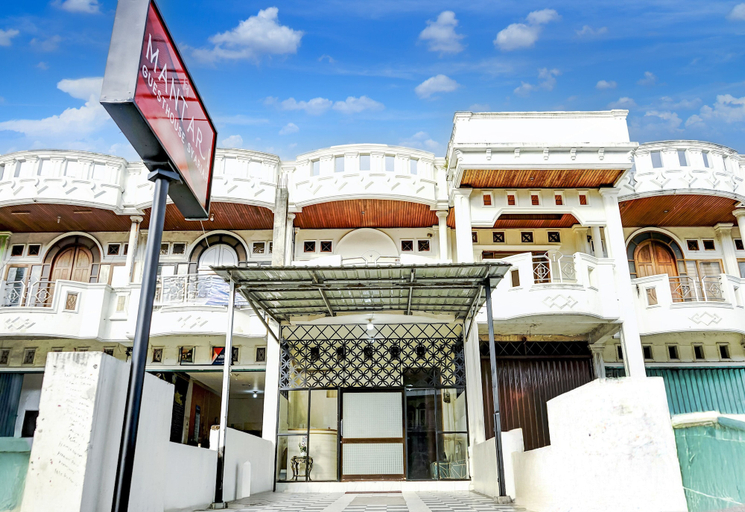 Exterior & Views 1, Hotel O Mantari Guesthouse, Bukittinggi