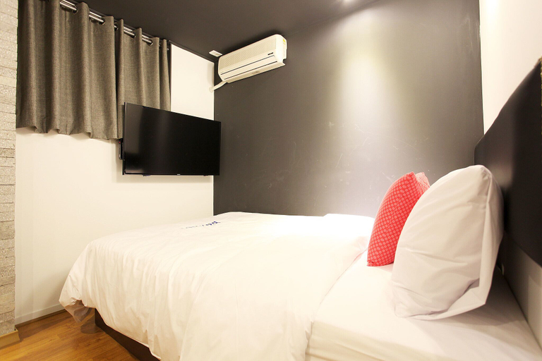 Bedroom 2, Sillim Bom 1st Branch, Gwanak