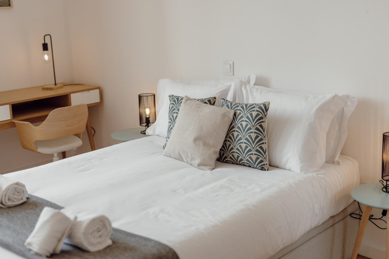 Bedroom 3, Courtyard Oporto Design Apartment G, Porto