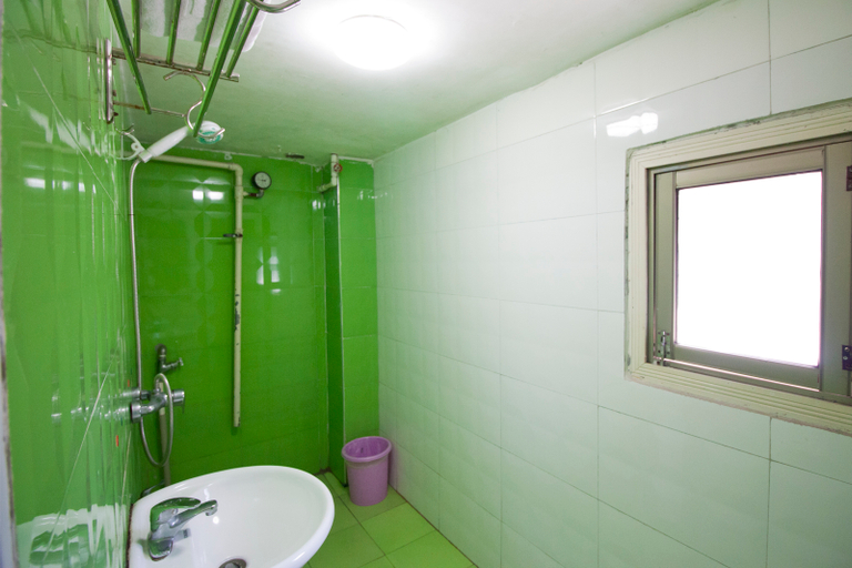 Bathroom, Jiangnan Hotel, Zhuzhou