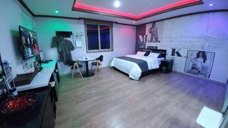 Bedroom 3, Seosan Hotel Iris, Seosan
