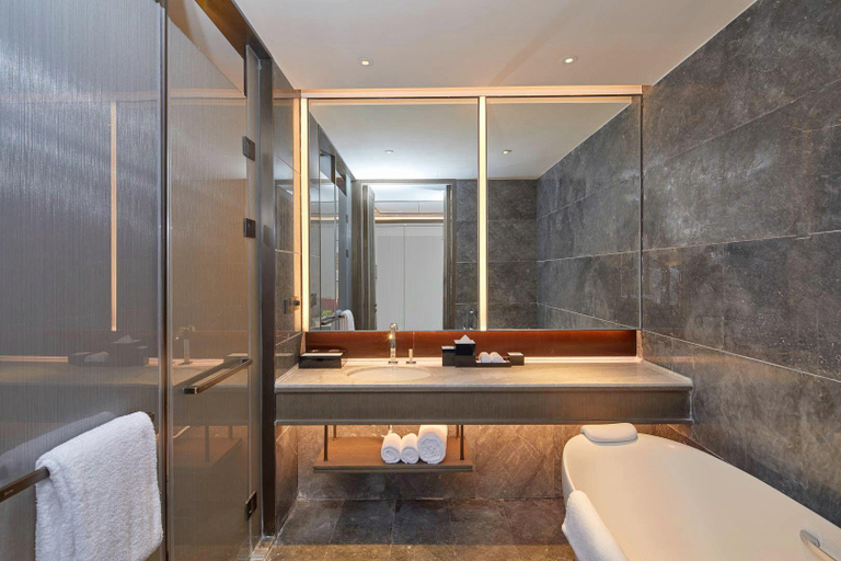 Bathroom 5, Steigenberger Hotel SUNAC Jinan, Jinan