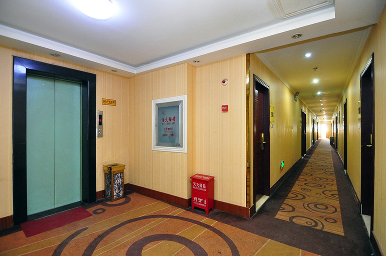 Others 3, Huapeng Hotel, Kunming