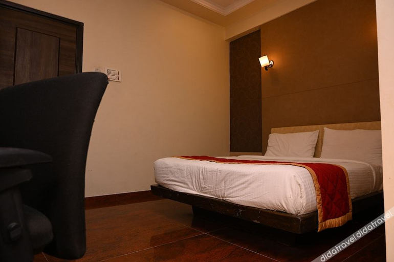 Bedroom, ホテル センター ポイント, Solapur