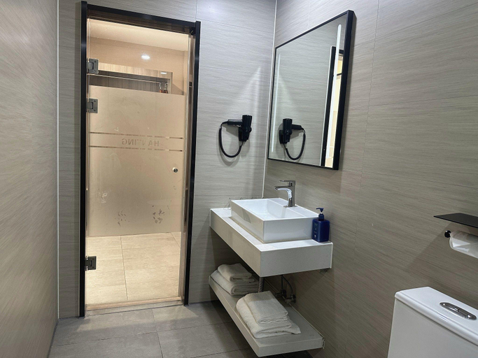Bathroom 4, Hanting Hotel Beijing Yizhuang Beishenshu Metro Station, Beijing