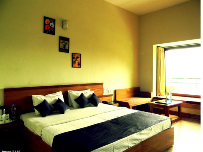 Bedroom, Pratiksha Himalayan Retreat, Almora