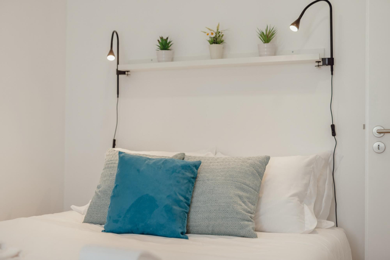 Bedroom 3, コートヤード オポルト デザイン  アパートメント K ウィズ テラス, Porto