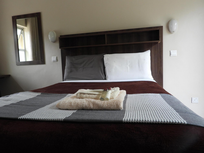 2, 2 Bed Apartment With Ensuite Kitchenette- 2071, Harare