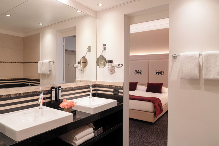 Bathroom 4, St Gotthard Hotel, Zürich