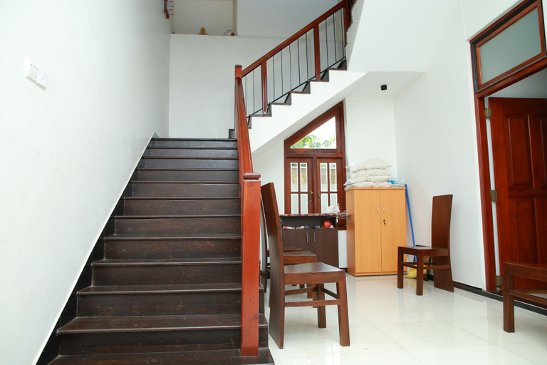 Public Area 2, Angel of Galle, Akmeemana