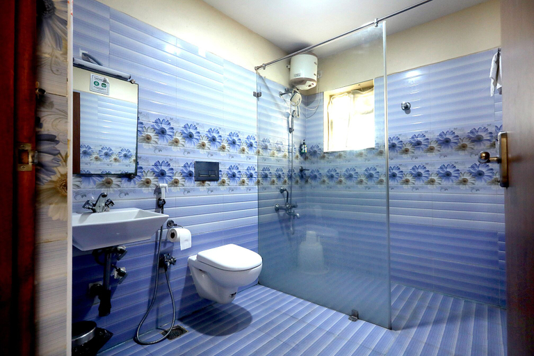 Bathroom, Sekaran Hotel OMR Perungudi, Chennai