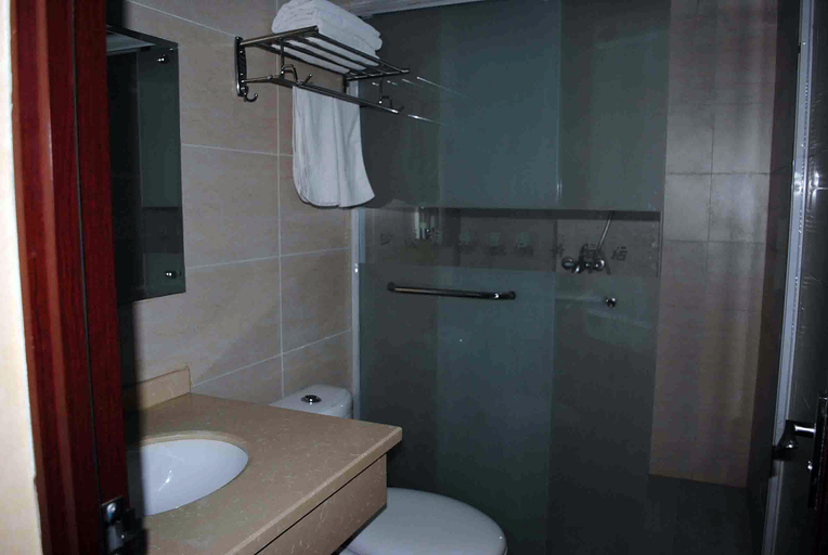 Bathroom, Yujia Hostel, Chongqing