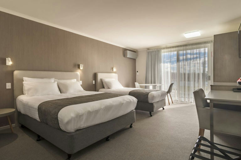 Bedroom 3, Argosy Motor Inn , Devonport