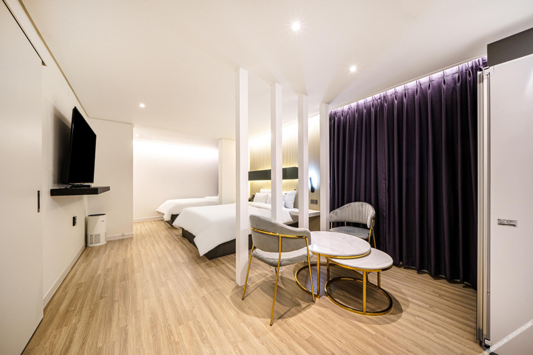 Bedroom 3, Brown Dot Gwangju Pungam Branch, Gwangsan