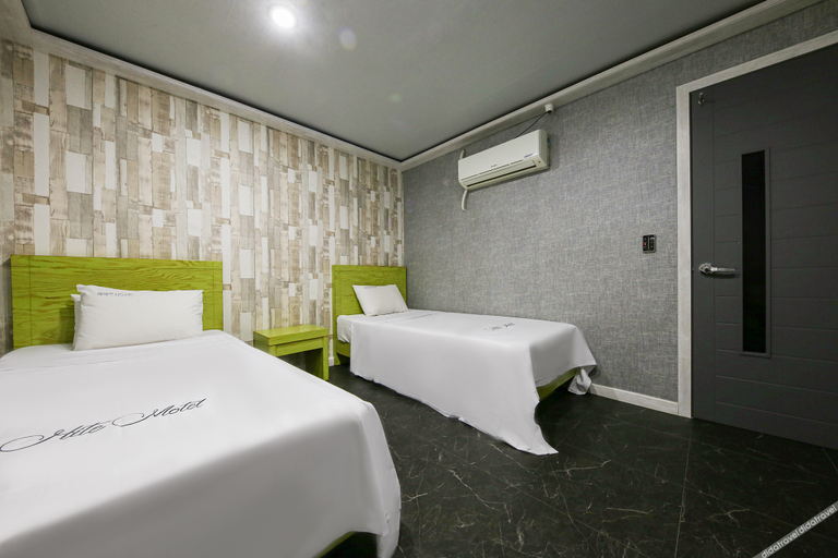 Bedroom 4, Chungju Hotel SOYU, Chungju