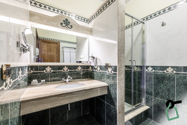 Bathroom 5, Hotiday Olbia Porto, Olbia-Tempio