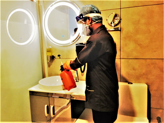 Bathroom, Hotel Golden I, Raipur
