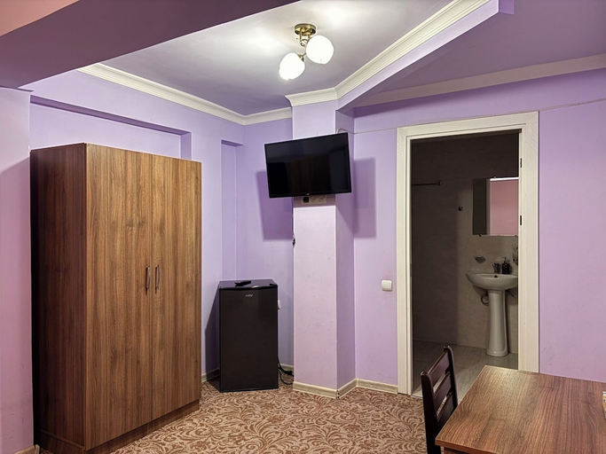 Exterior:1000px, International, Yerevan