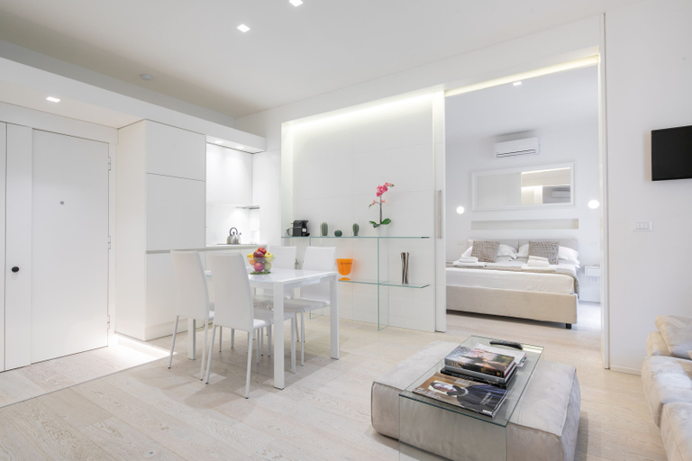 Others, Suite Jasmine by Mmega, Florence