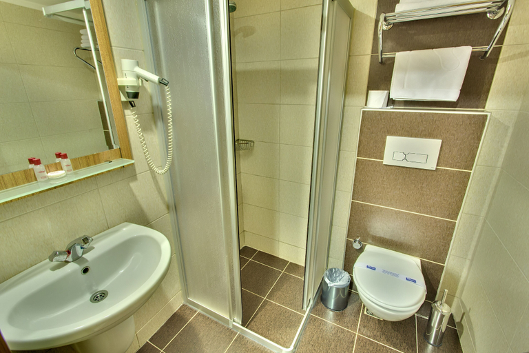 Bathroom 5, Hotel Antroyal, Antalya