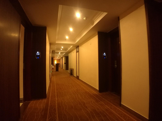 Others 5, Furong Business Hotel, Shantou