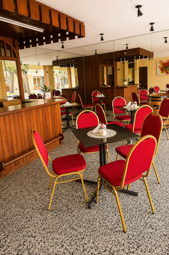 Food & Drinks 5, HOTEL LAERTE, Capital