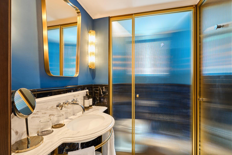 Bathroom 5, Hotel Espana, Barcelona