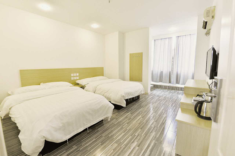 Bedroom 2, Guilin Four Seasons Garden Hotel (North Pole Plaza Qingfeng Experimental School), Guilin