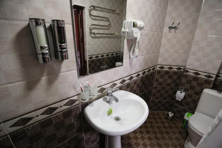 Bathroom 3, HOTEL PLAZA 777, Samarkand