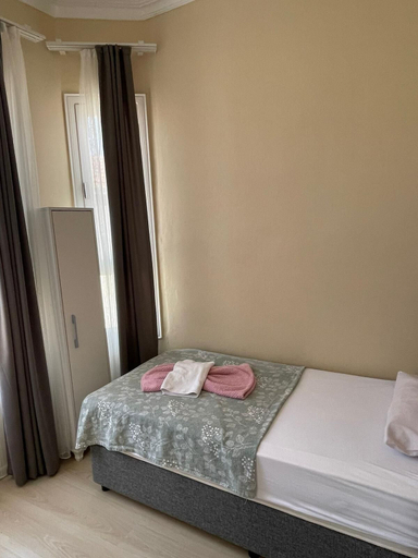 Bedroom 4, Almina Kantarcı Pansiyon, Ayvalık