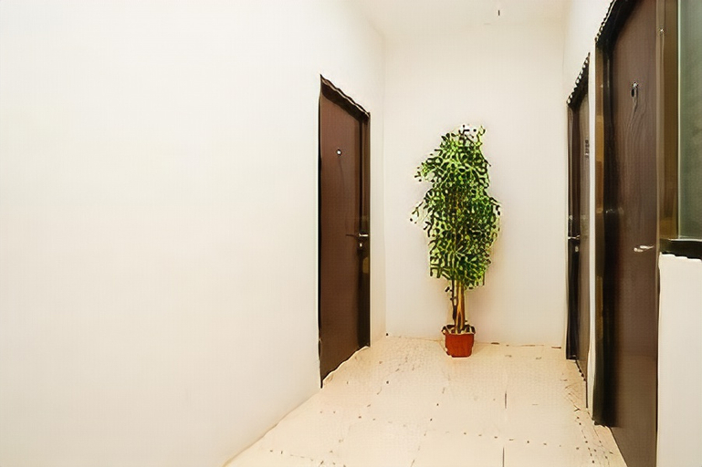 Others 4, Capital O 1086 2oscar, Surabaya