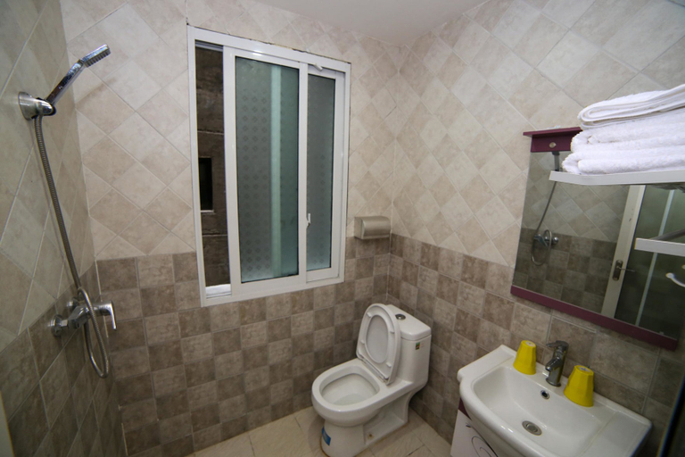 Bathroom 2, Mo Station, Zhangjiajie