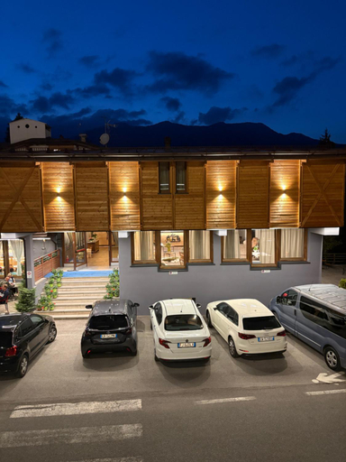 Others 5, Hotel Kapriol, Trento