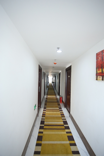 Others 2, Hotel Smile (Loja Metro Yihelu, Linyi), Linyi
