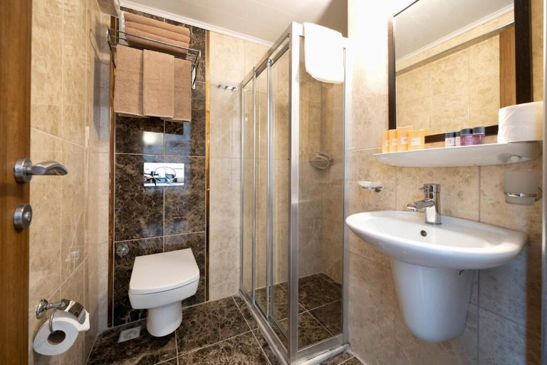 Bathroom 5, Qualia Park Hotel, Fethiye