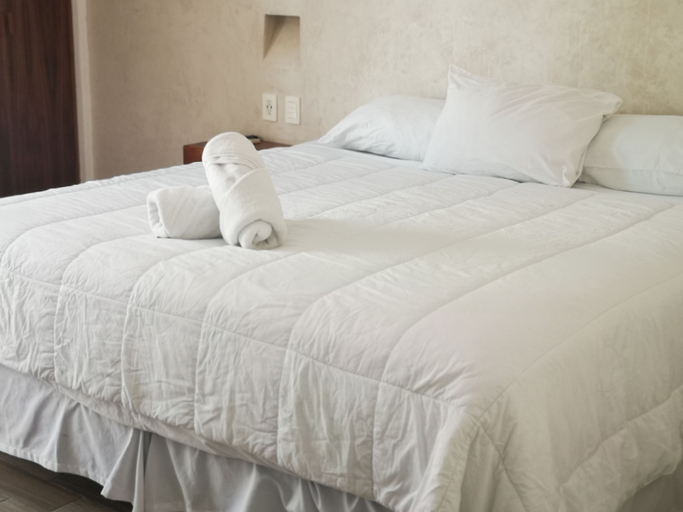 Bedroom 2, Hotel Pelecanus Suites, Lázaro Cárdenas