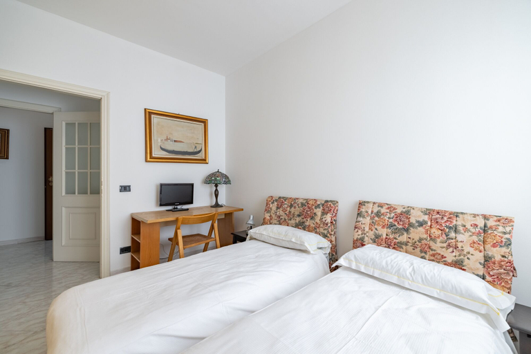 Room 4, Comfort Home in Sanremo by Wonderful Italy, Imperia