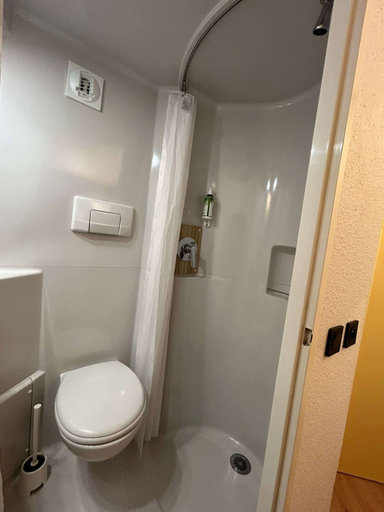 Bathroom 4, Kyriad ECO Lille SUD - Noyelles-Godault, Pas-de-Calais