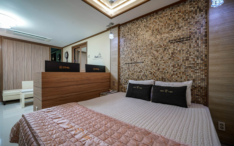Bedroom 2, Ulsan Junggu Time, Jung