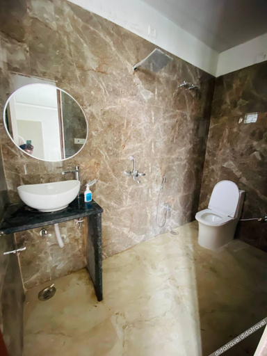 Bathroom 4, Hotel Heritage Divine, Varanasi