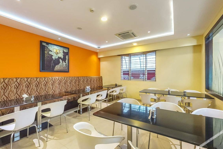 Food & Drinks 5, Mallige residency, Hassan