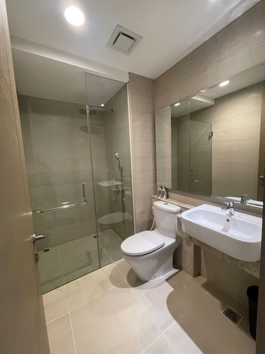 Bathroom 5, Seaview GoldCoast Residence in Jakarta, Jakarta Utara