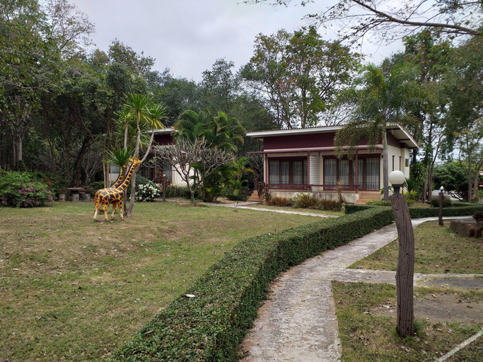 Others 5, Raisubsomboon Resort, Sikhiu
