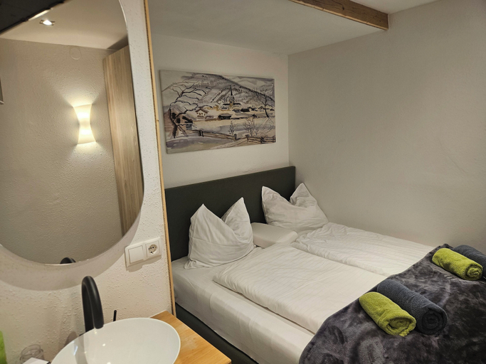 Bedroom 3, No1 - Flo's modern Rooms & Breakfast, Sankt Johann im Pongau
