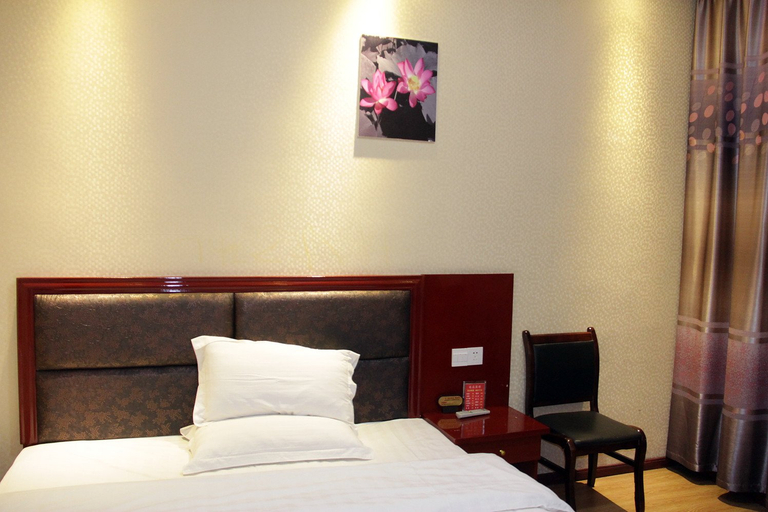 Bedroom 5, Taoyuan Lianhua Hotel, Changde